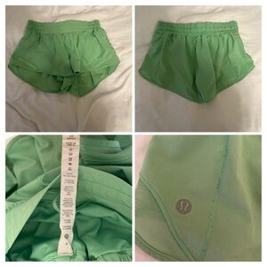 Lululemon Hotty Hot low rise 2.5” size 8